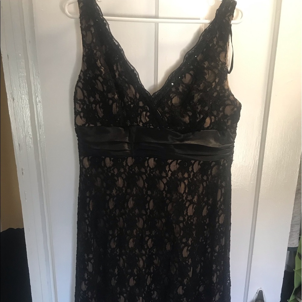 Gorgeous black lace cocktail dress